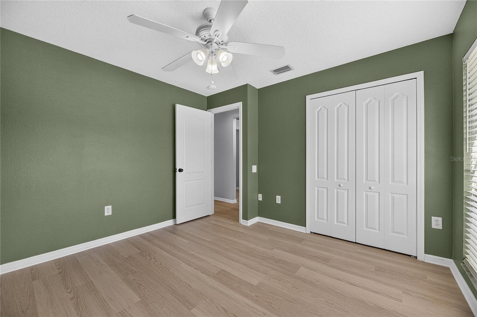 Single Family Residence at 5627 WAR ADMIRAL DR, WESLEY CHAPEL, photo 10 of 63
