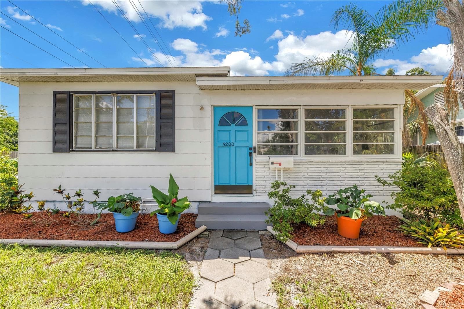 Single Family Residence at 5200 3RD AVE N, ST PETERSBURG, photo 2 of 22