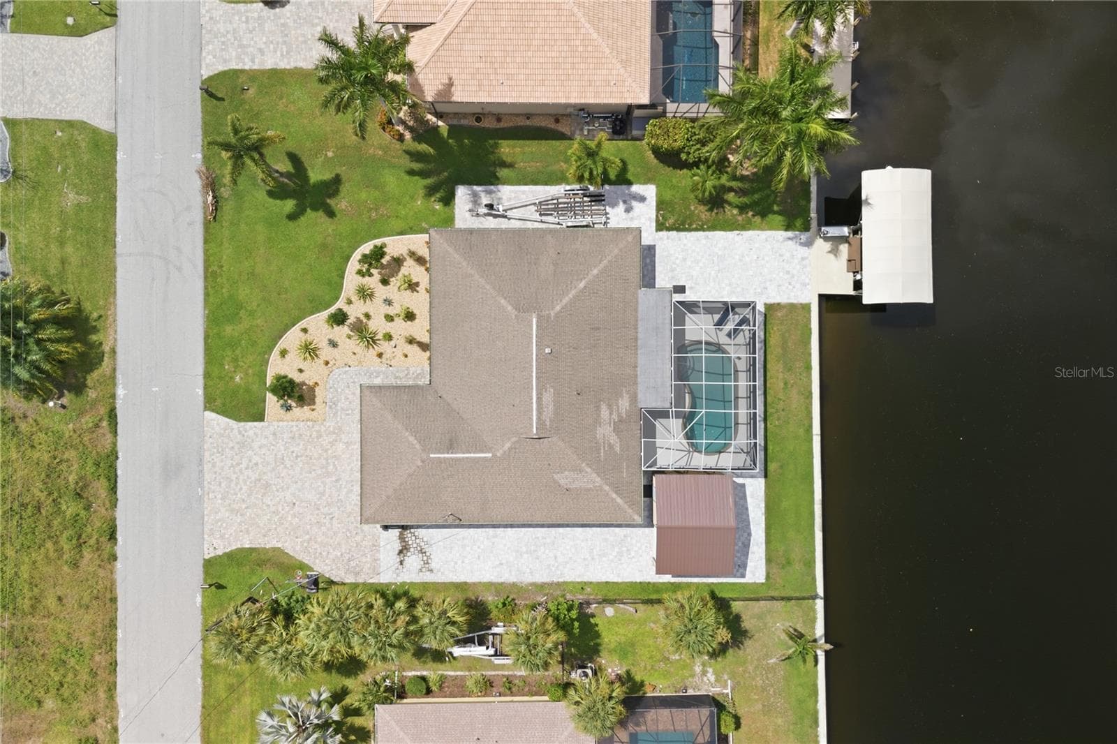 Single Family Residence at 136 SINCLAIR ST SE, PORT CHARLOTTE, photo 2 of 72