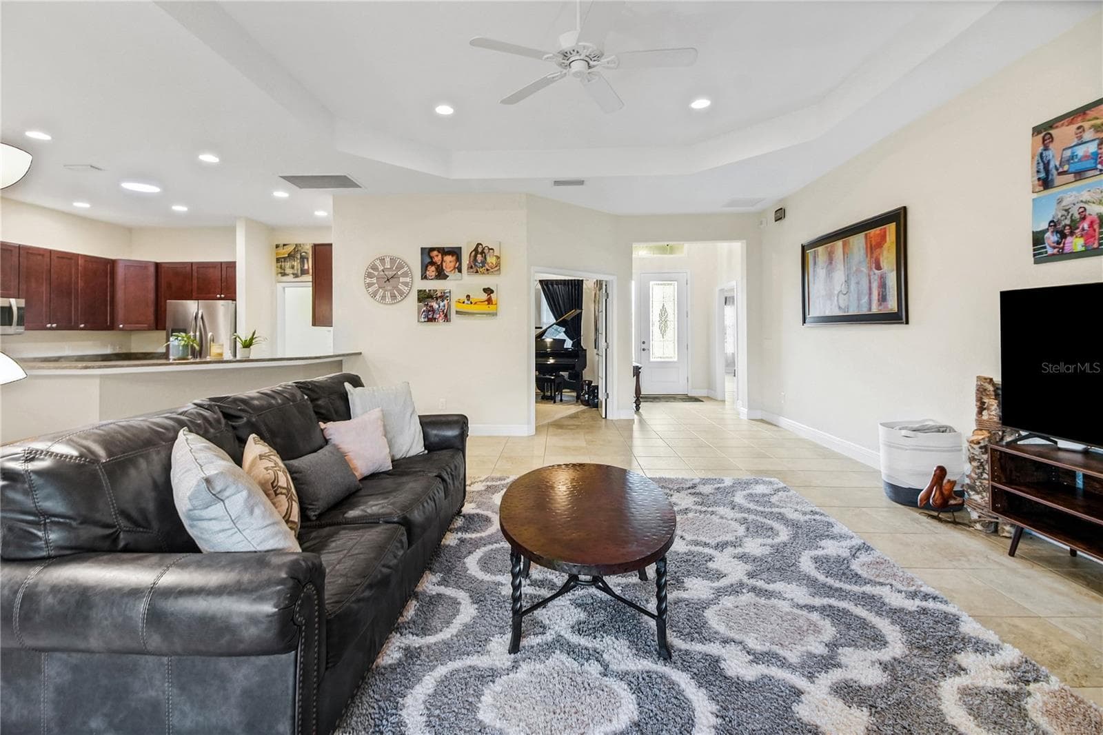 Single Family Residence at 10033 LAKE MIONA WAY, OXFORD, photo 11 of 56