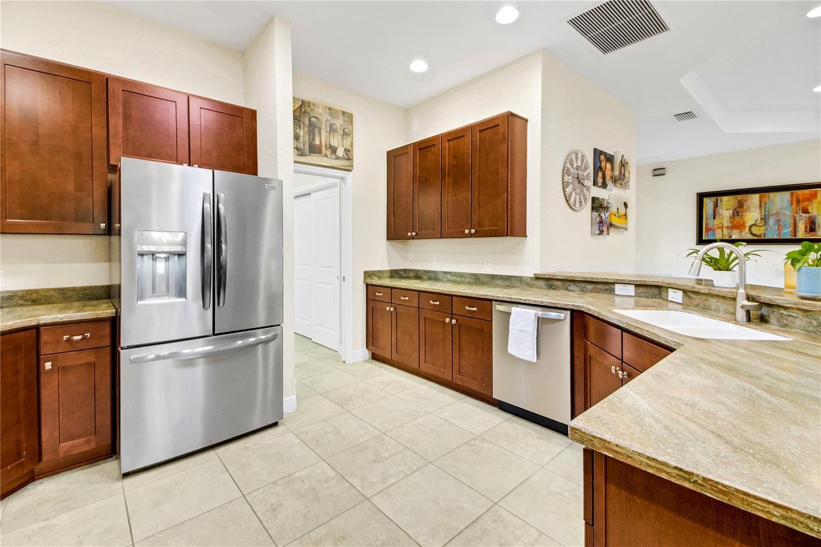 Single Family Residence at 10033 LAKE MIONA WAY, OXFORD, photo 36 of 56