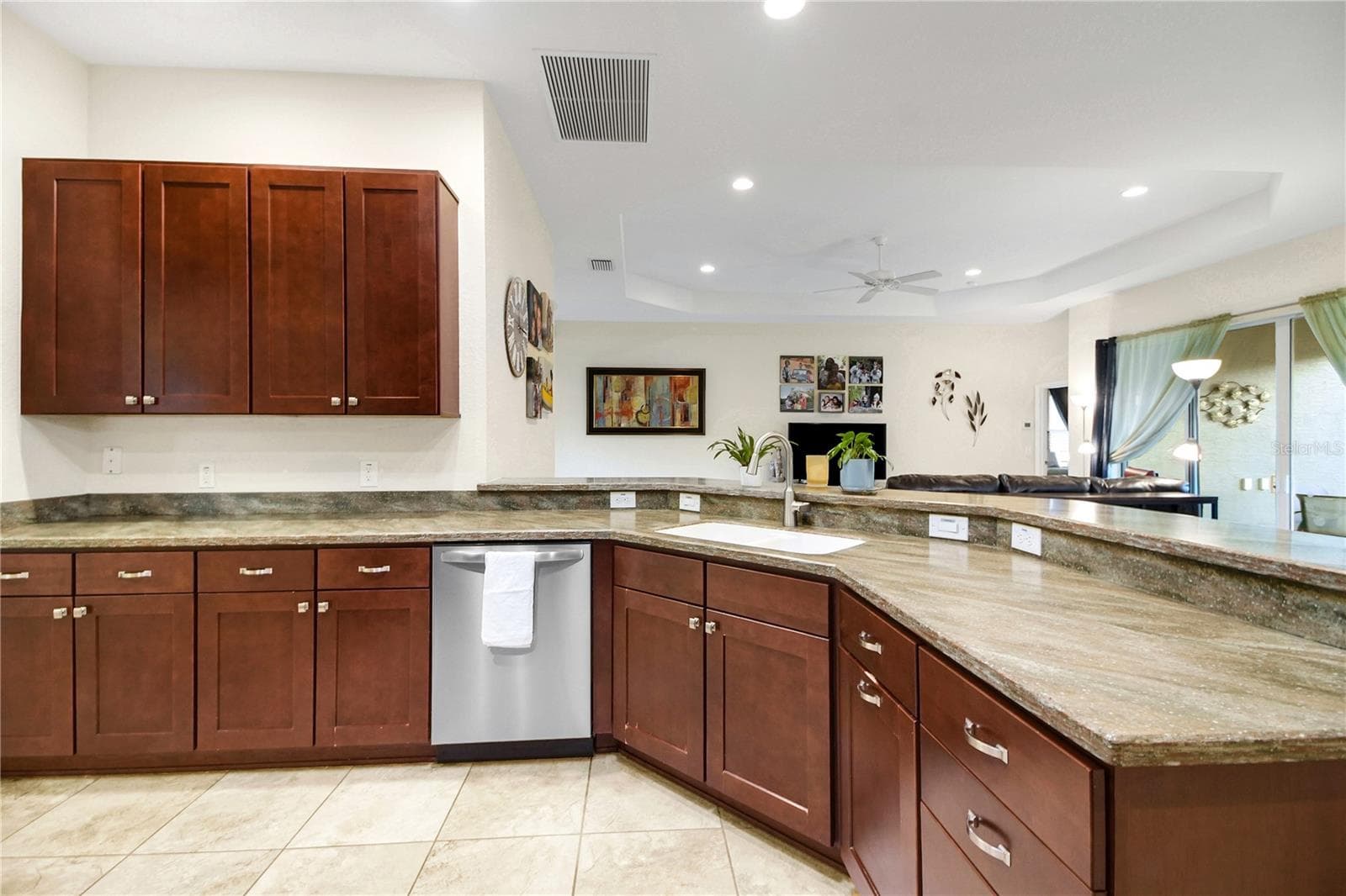 Single Family Residence at 10033 LAKE MIONA WAY, OXFORD, photo 39 of 56