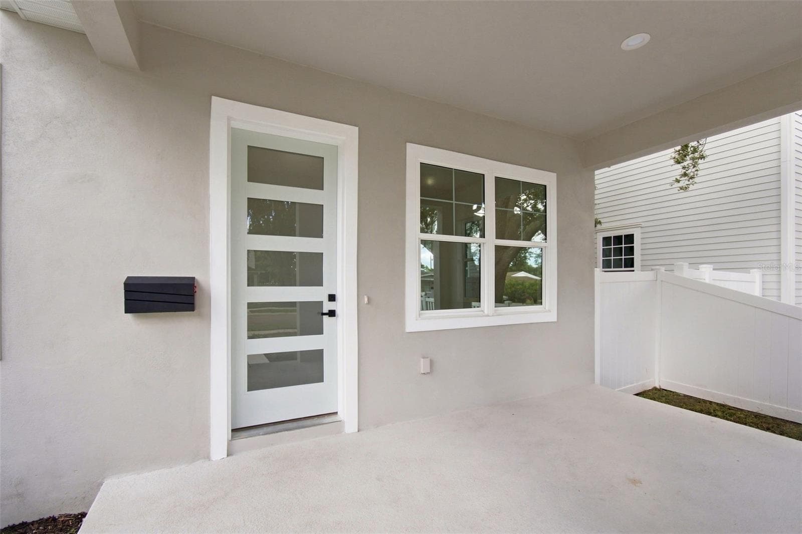 Single Family Residence at 5310 7TH AVE N, ST PETERSBURG, photo 6 of 96