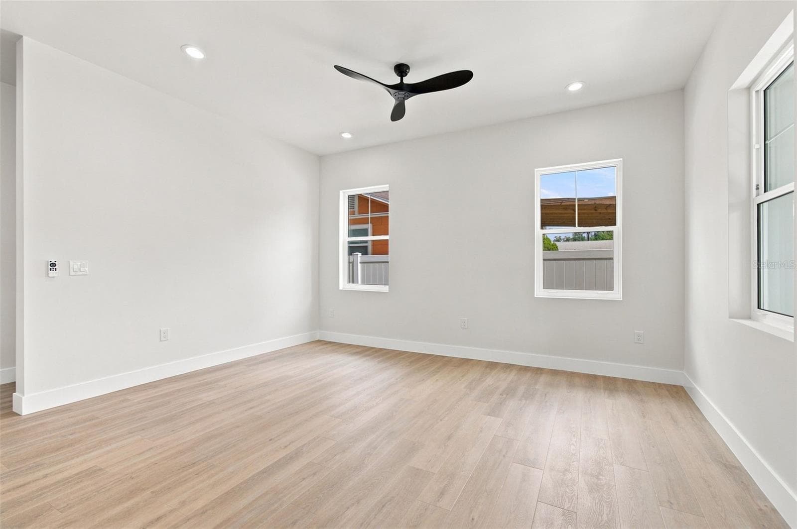 Single Family Residence at 5310 7TH AVE N, ST PETERSBURG, photo 23 of 96