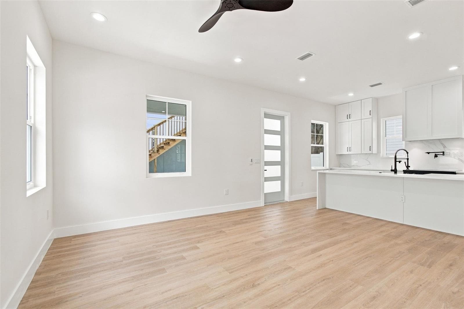 Single Family Residence at 5310 7TH AVE N, ST PETERSBURG, photo 26 of 96