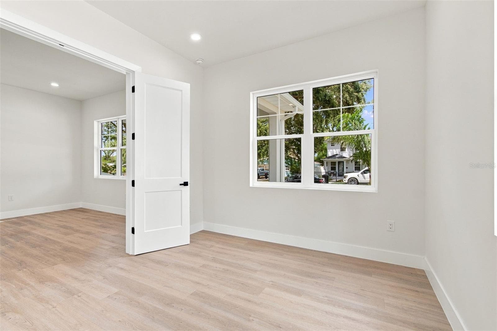 Single Family Residence at 5310 7TH AVE N, ST PETERSBURG, photo 29 of 96