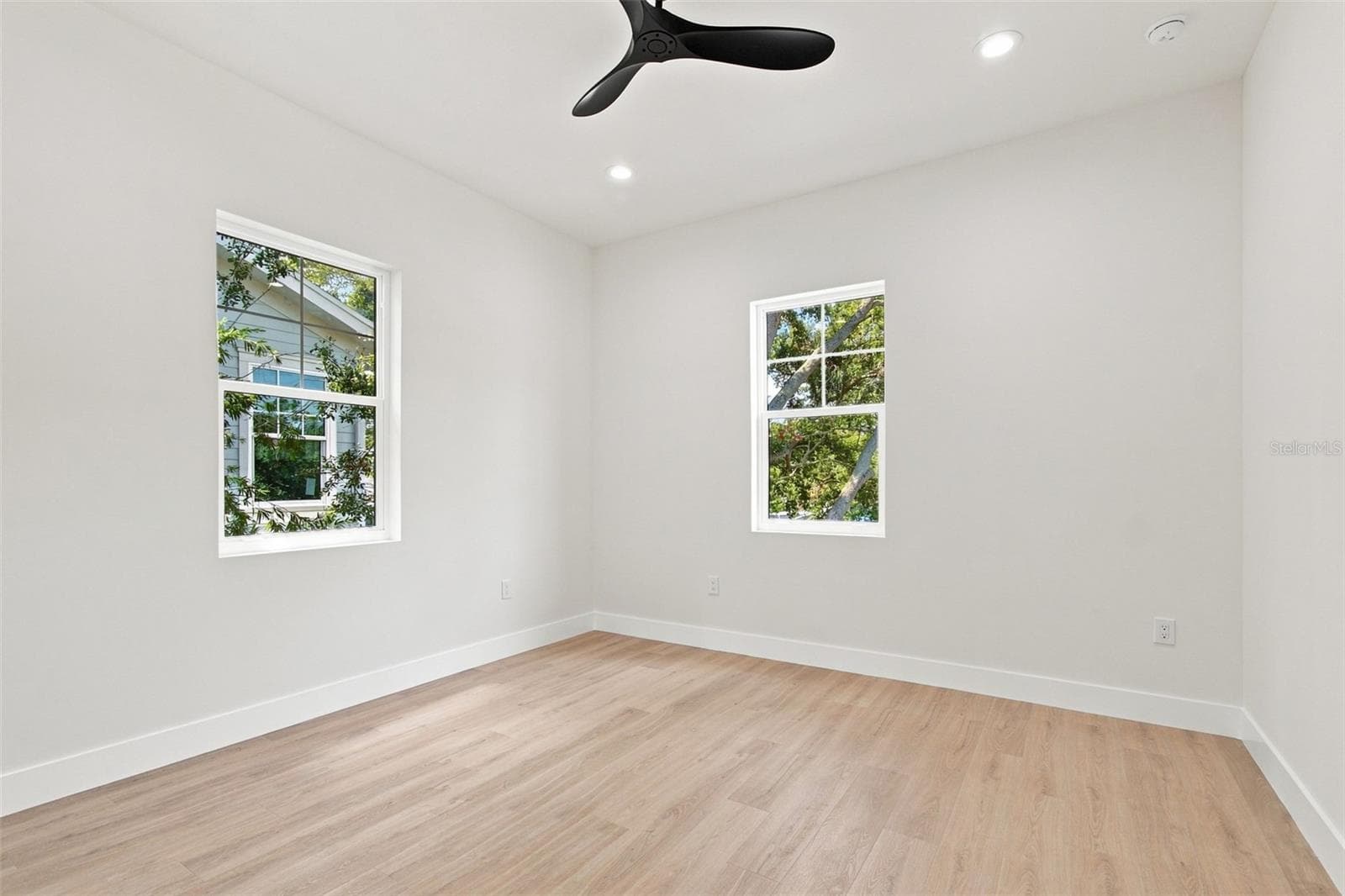 Single Family Residence at 5310 7TH AVE N, ST PETERSBURG, photo 45 of 96