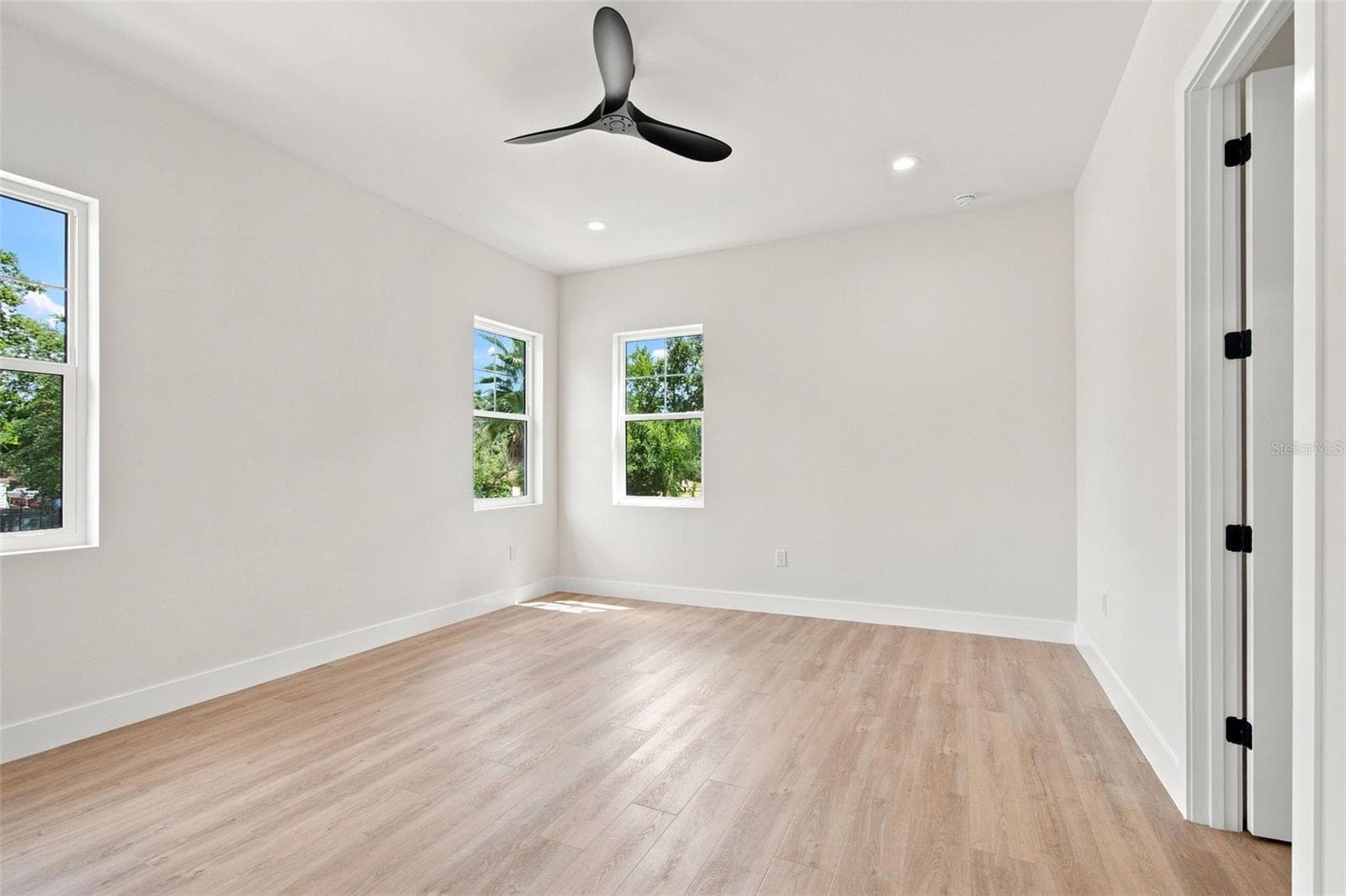 Single Family Residence at 5310 7TH AVE N, ST PETERSBURG, photo 54 of 96