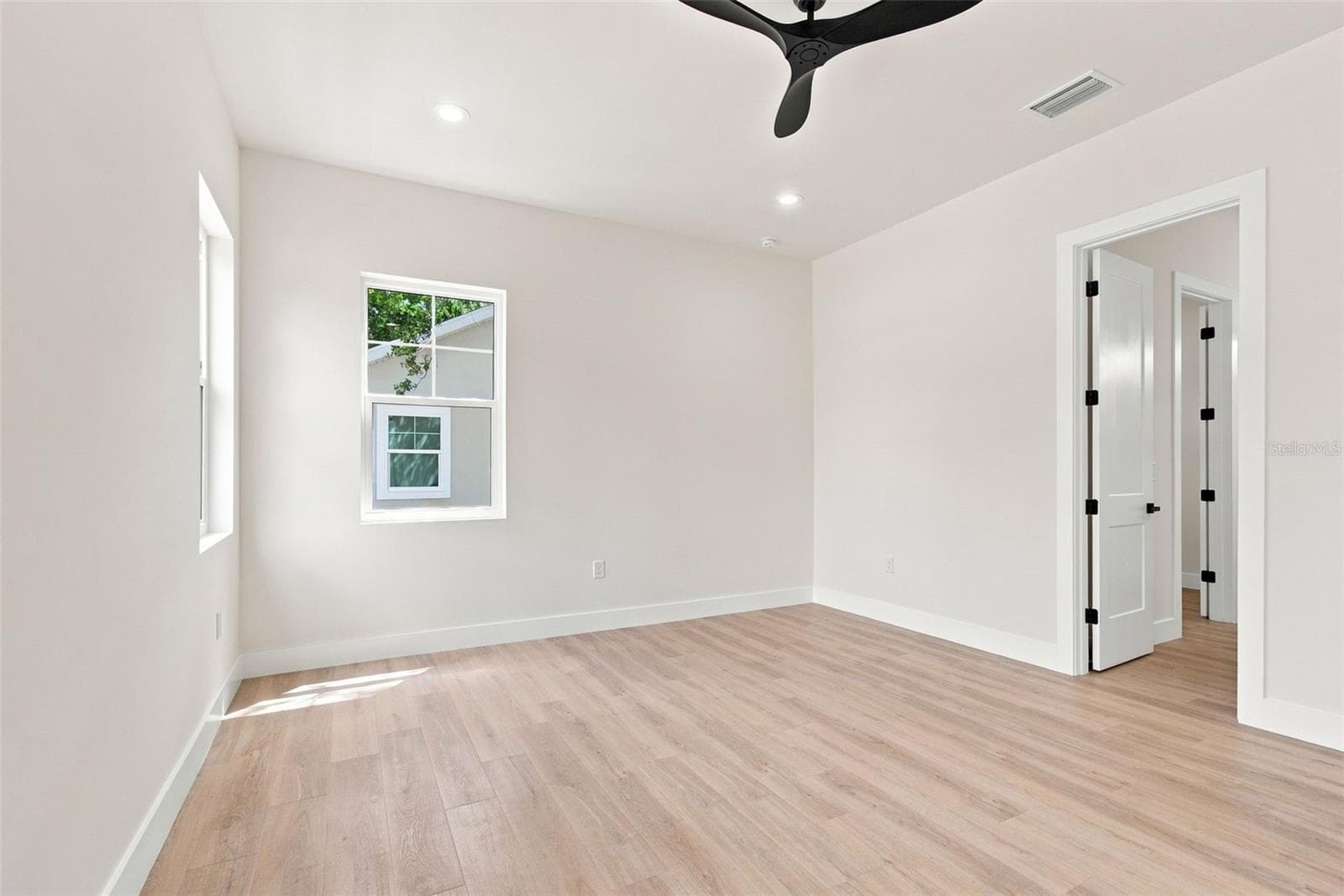 Single Family Residence at 5310 7TH AVE N, ST PETERSBURG, photo 55 of 96