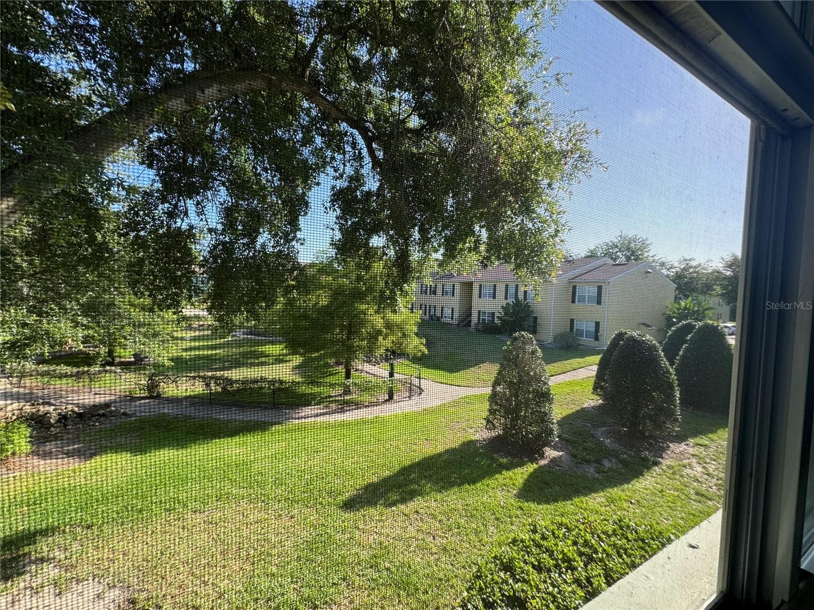 Condominium at 2053 DIXIE BELLE DR #2053H, ORLANDO, photo 8 of 26