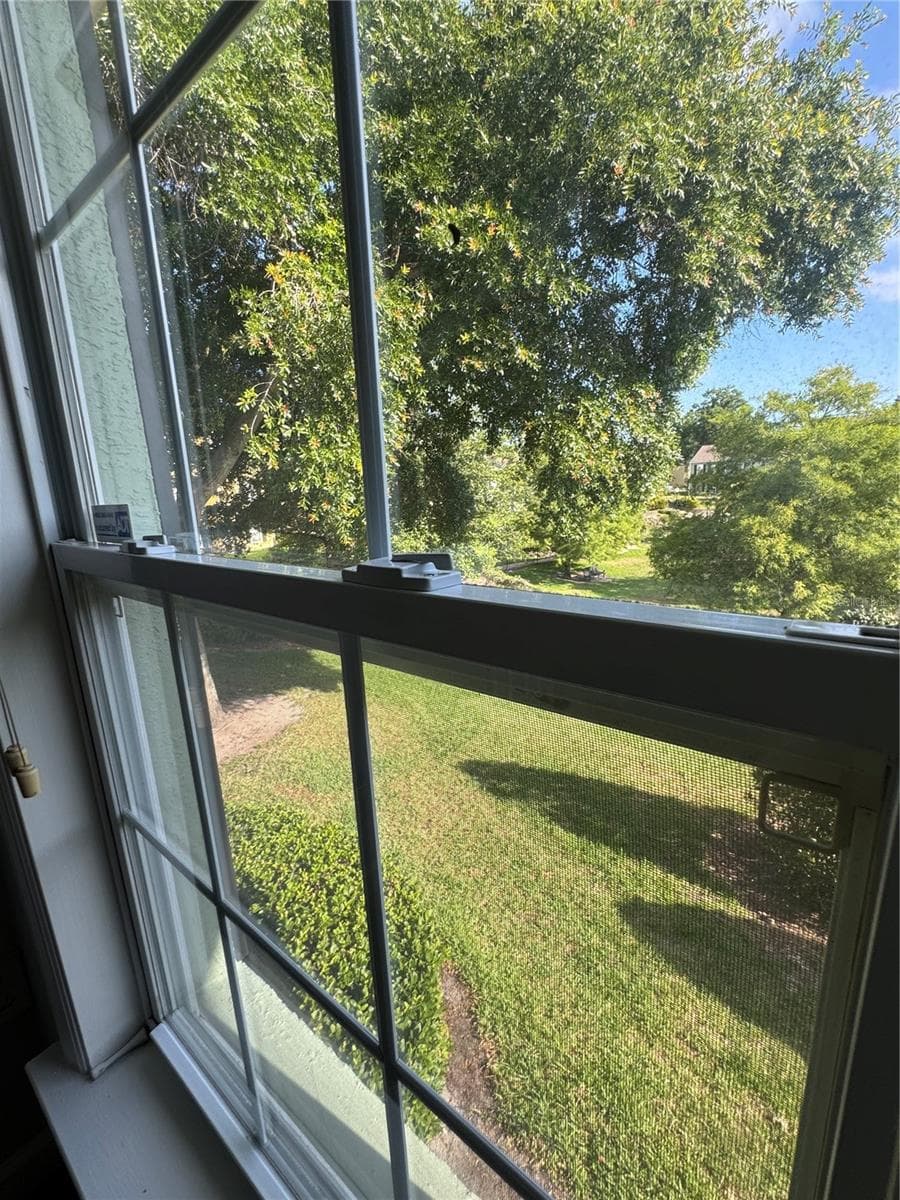 Condominium at 2053 DIXIE BELLE DR #2053H, ORLANDO, photo 16 of 26
