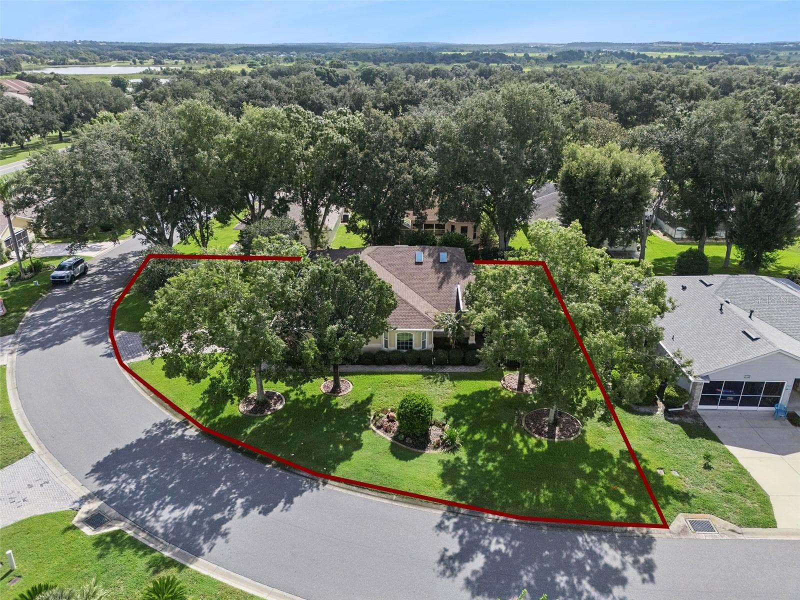 Single Family Residence at 21142 EDINBOROUGH PL, LEESBURG, photo 40 of 65