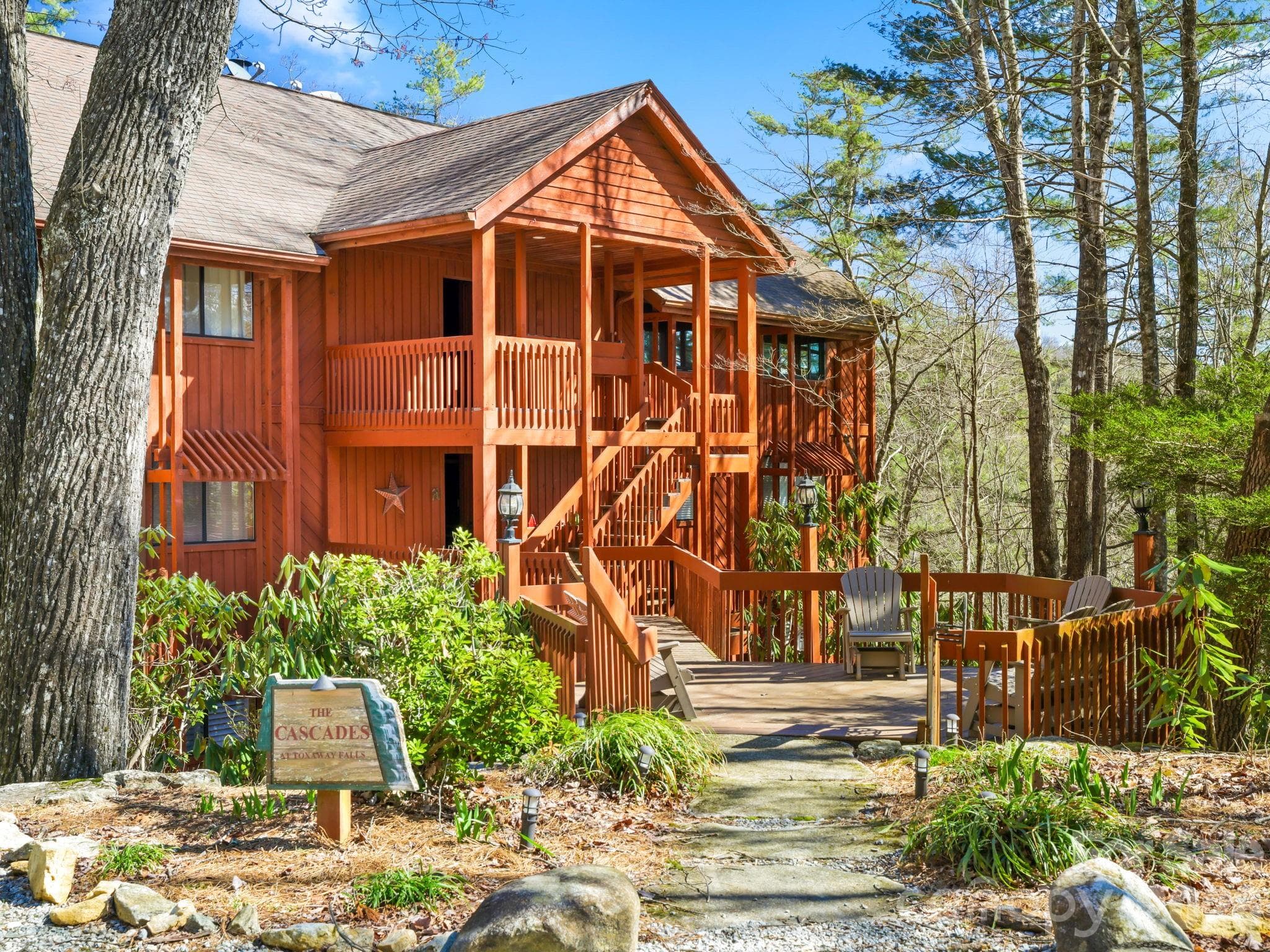 221 Toxaway Falls Drive