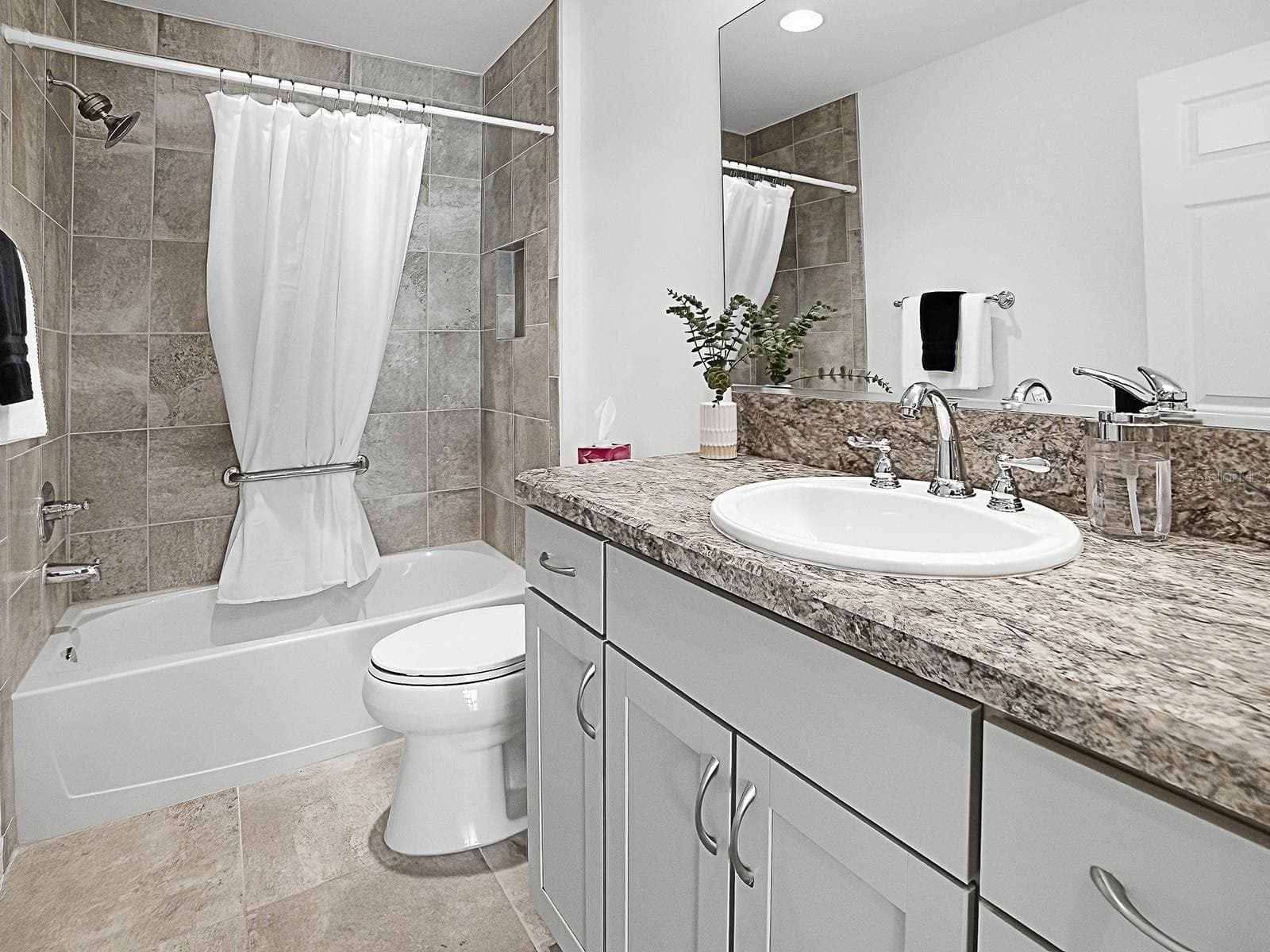 Villa at 7380 SE 168TH DIPIETRO LN, THE VILLAGES, photo 22 of 41