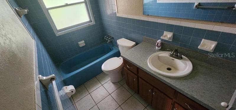 Single Family Residence at 2040 SIPES AVE, SANFORD, photo 7 of 11