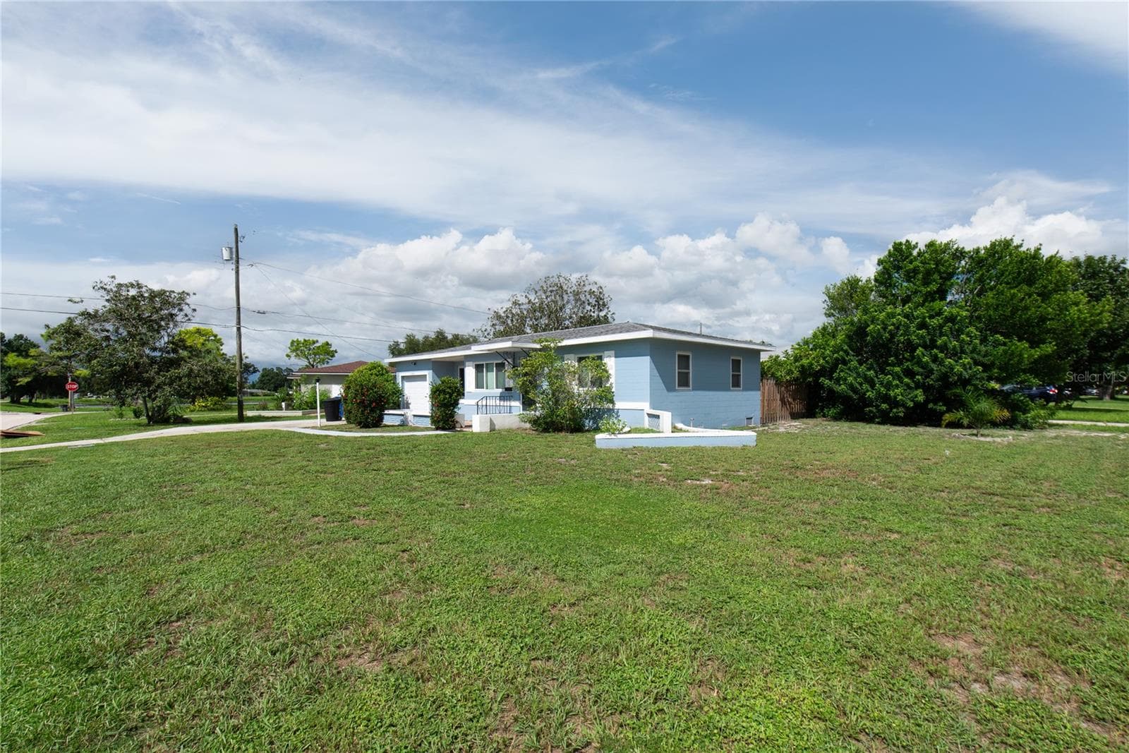 Single Family Residence at 2501 LESLEE LAKE DR N, ST PETERSBURG, photo 6 of 52