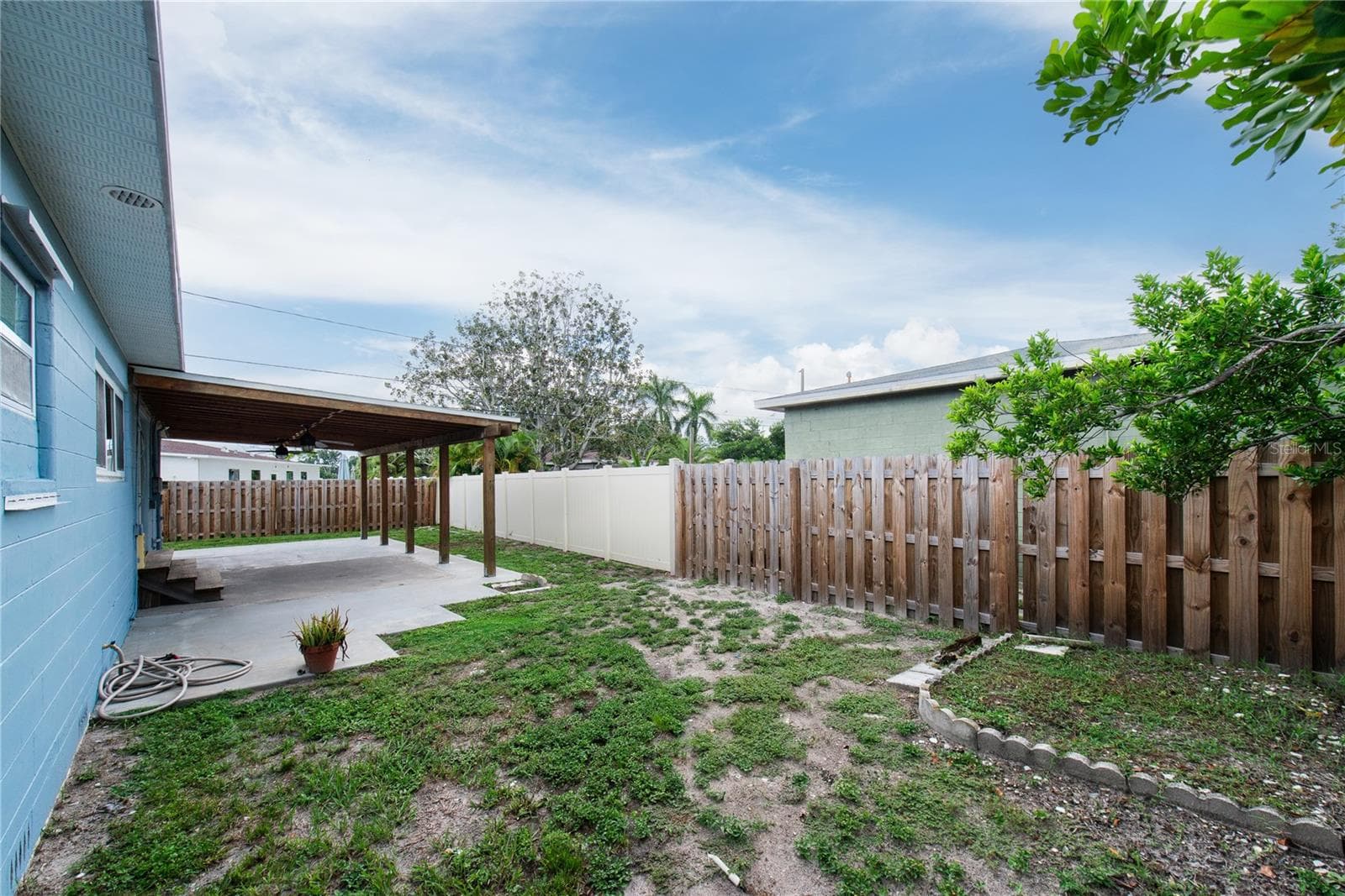 Single Family Residence at 2501 LESLEE LAKE DR N, ST PETERSBURG, photo 8 of 52