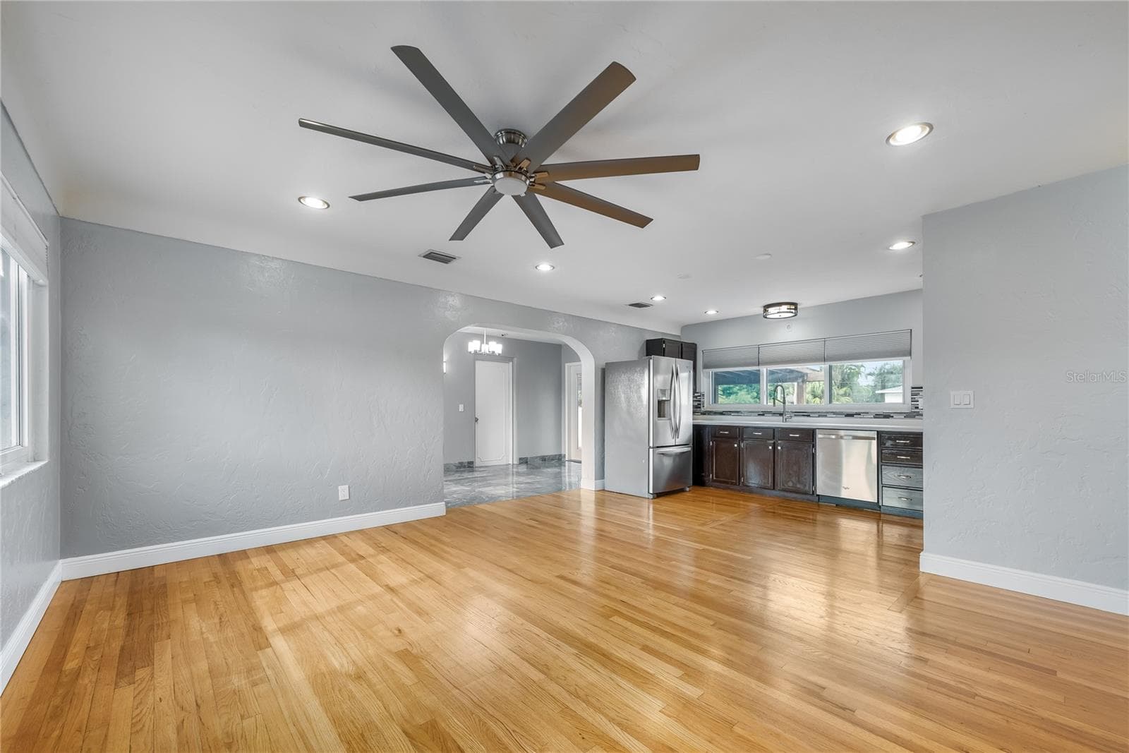 Single Family Residence at 2501 LESLEE LAKE DR N, ST PETERSBURG, photo 16 of 52