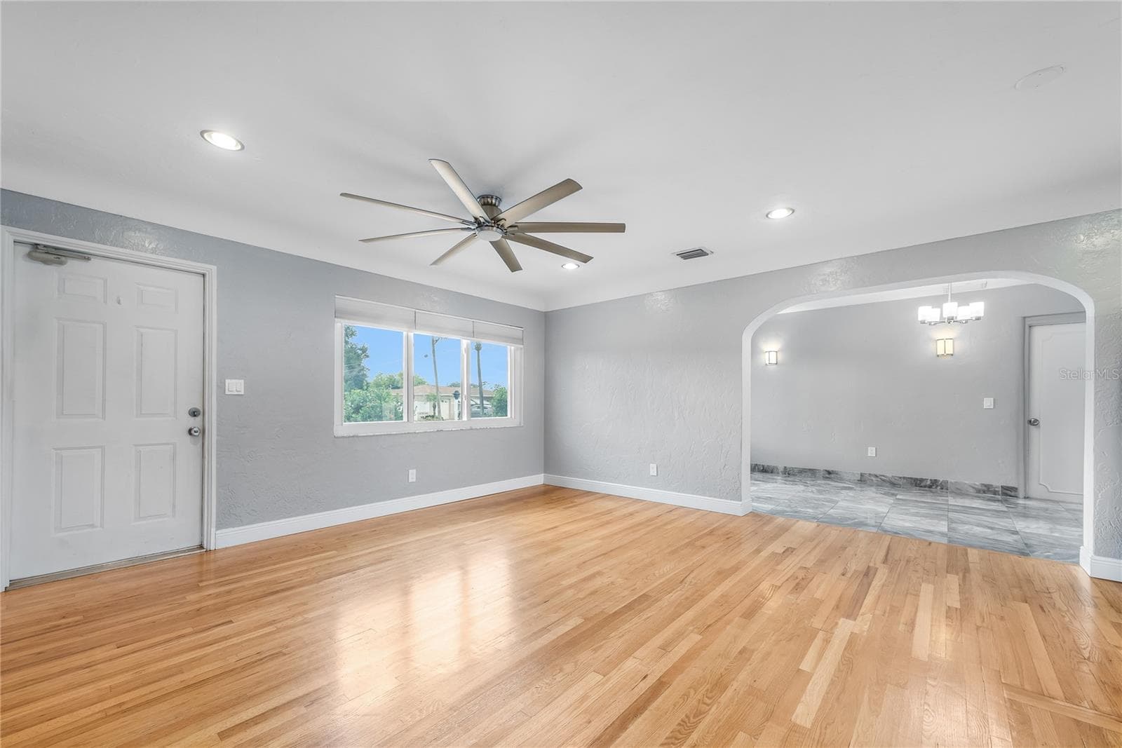 Single Family Residence at 2501 LESLEE LAKE DR N, ST PETERSBURG, photo 17 of 52