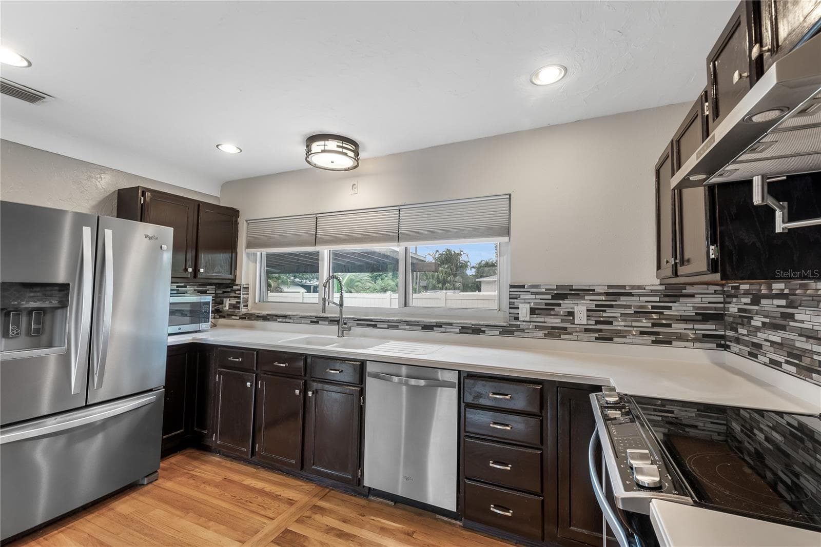Single Family Residence at 2501 LESLEE LAKE DR N, ST PETERSBURG, photo 23 of 52