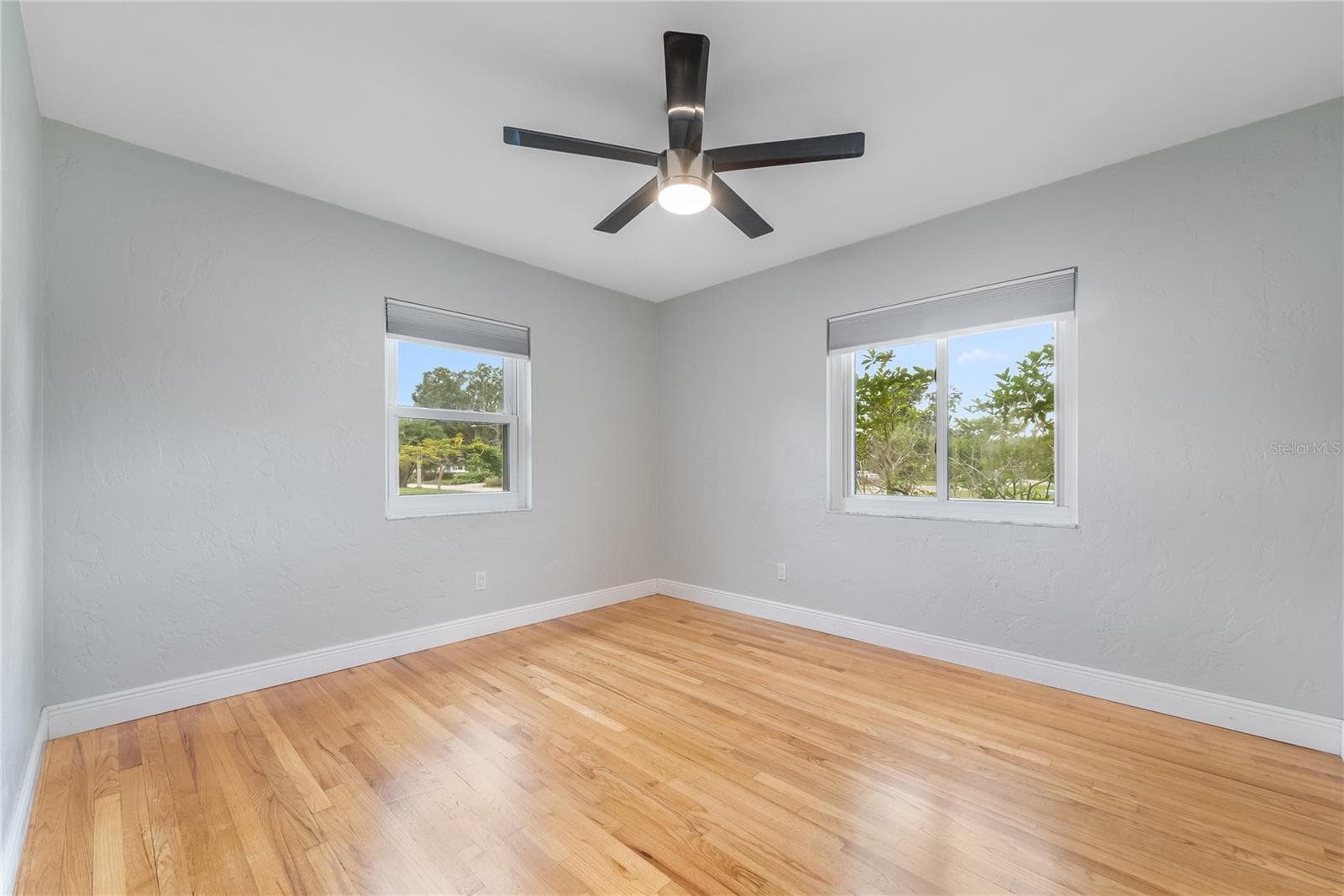 Single Family Residence at 2501 LESLEE LAKE DR N, ST PETERSBURG, photo 27 of 52
