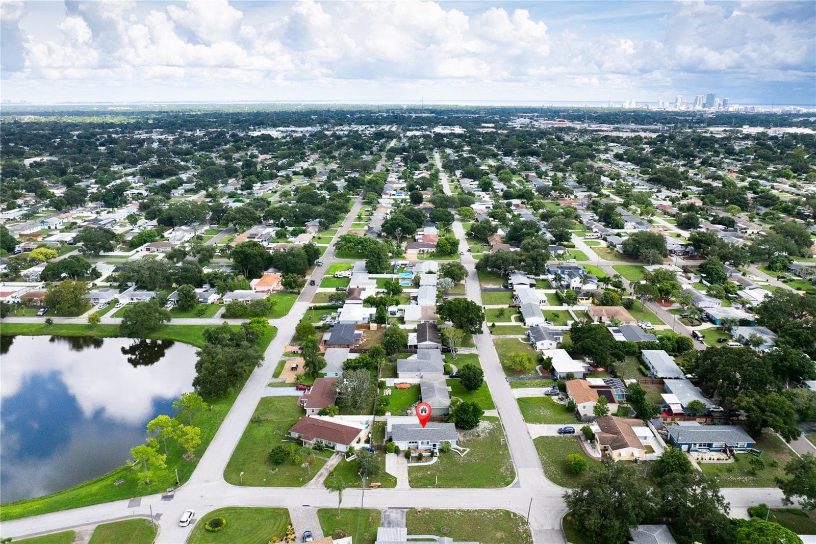 Single Family Residence at 2501 LESLEE LAKE DR N, ST PETERSBURG, photo 43 of 52