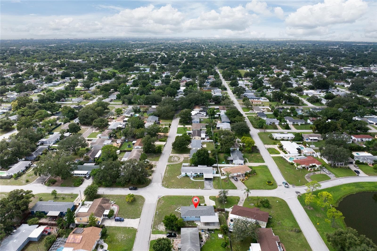 Single Family Residence at 2501 LESLEE LAKE DR N, ST PETERSBURG, photo 46 of 52