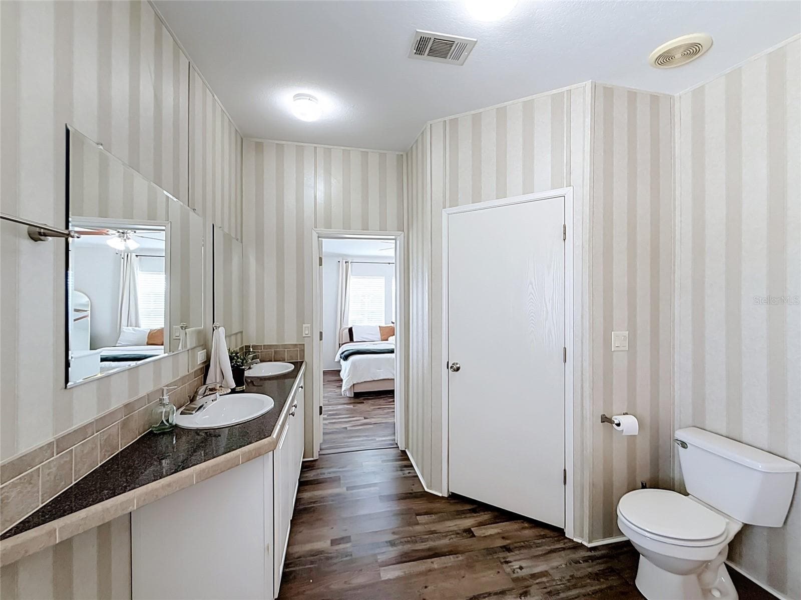 Master bathroom - 25110 ALAMANDA DR, ASTATULA