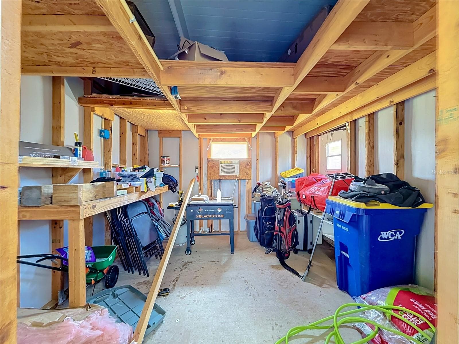 Detached storage shed - 25110 ALAMANDA DR, ASTATULA