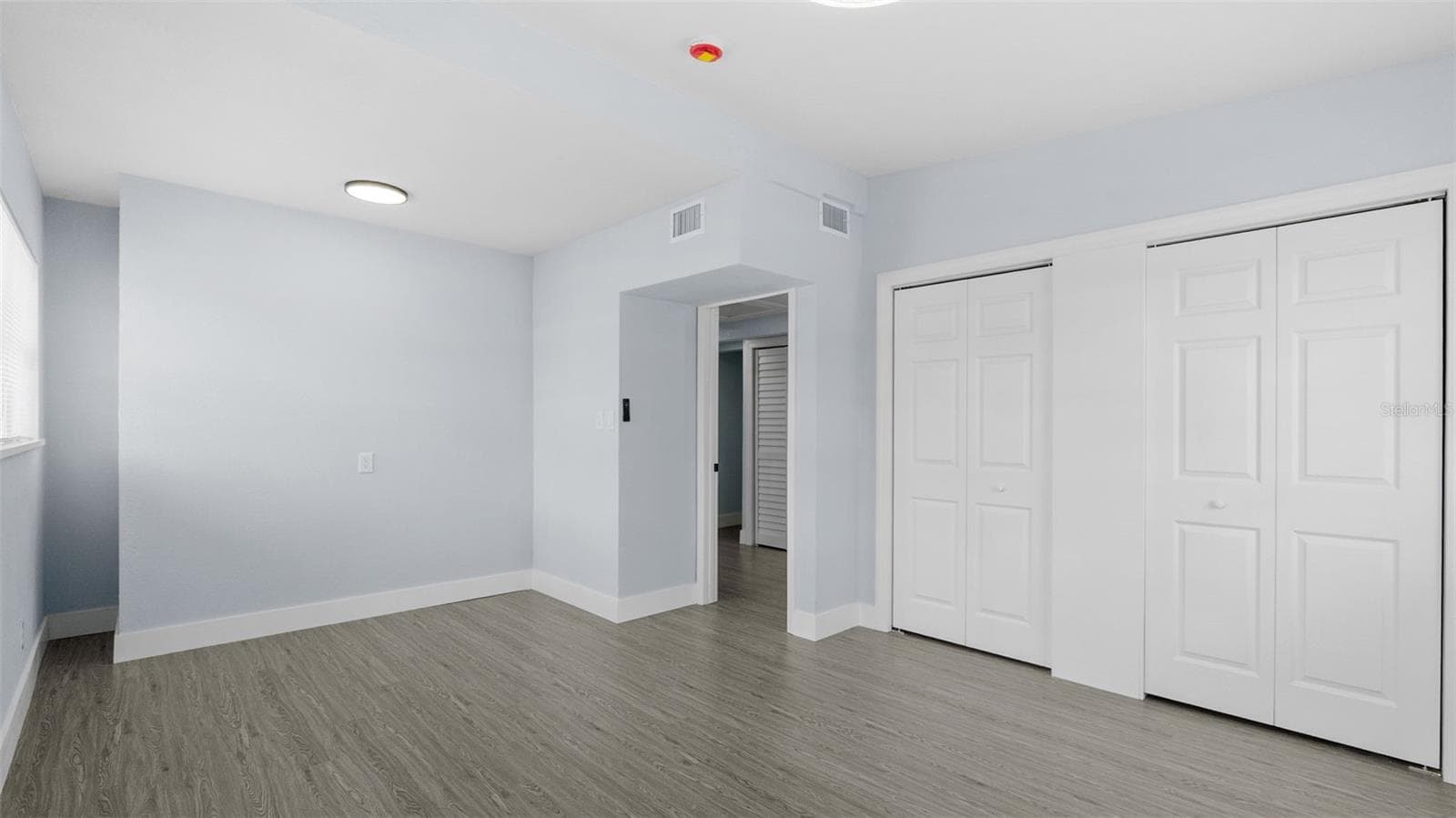 Single Family Residence at 7710 CORAL VINE LN, TAMPA, photo 15 of 39