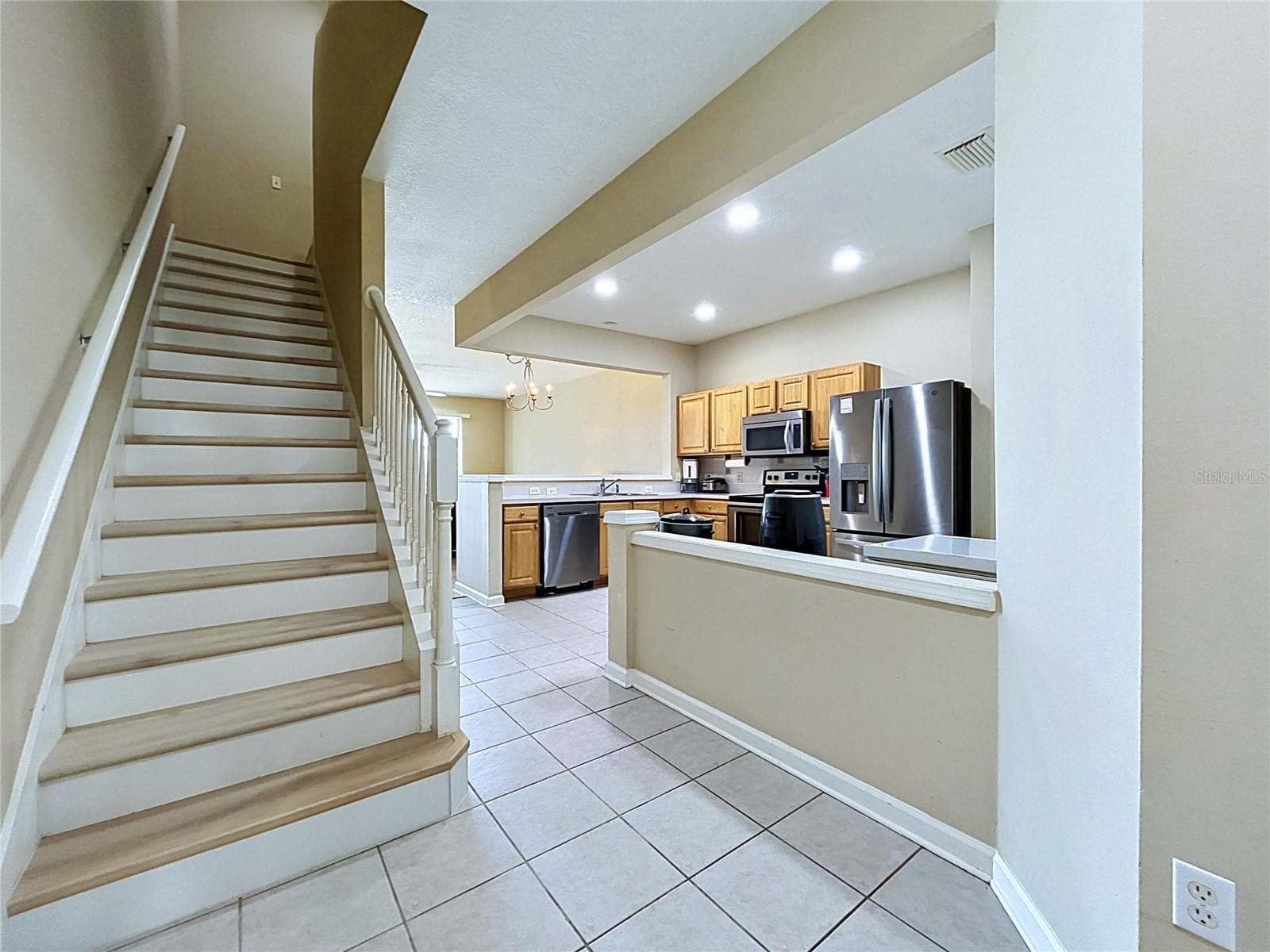 Townhouse at 4842 BARNSTEAD DR, RIVERVIEW, photo 4 of 35