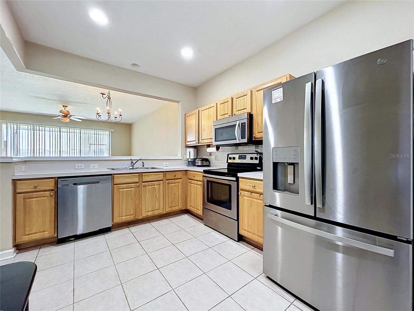 Townhouse at 4842 BARNSTEAD DR, RIVERVIEW, photo 7 of 35