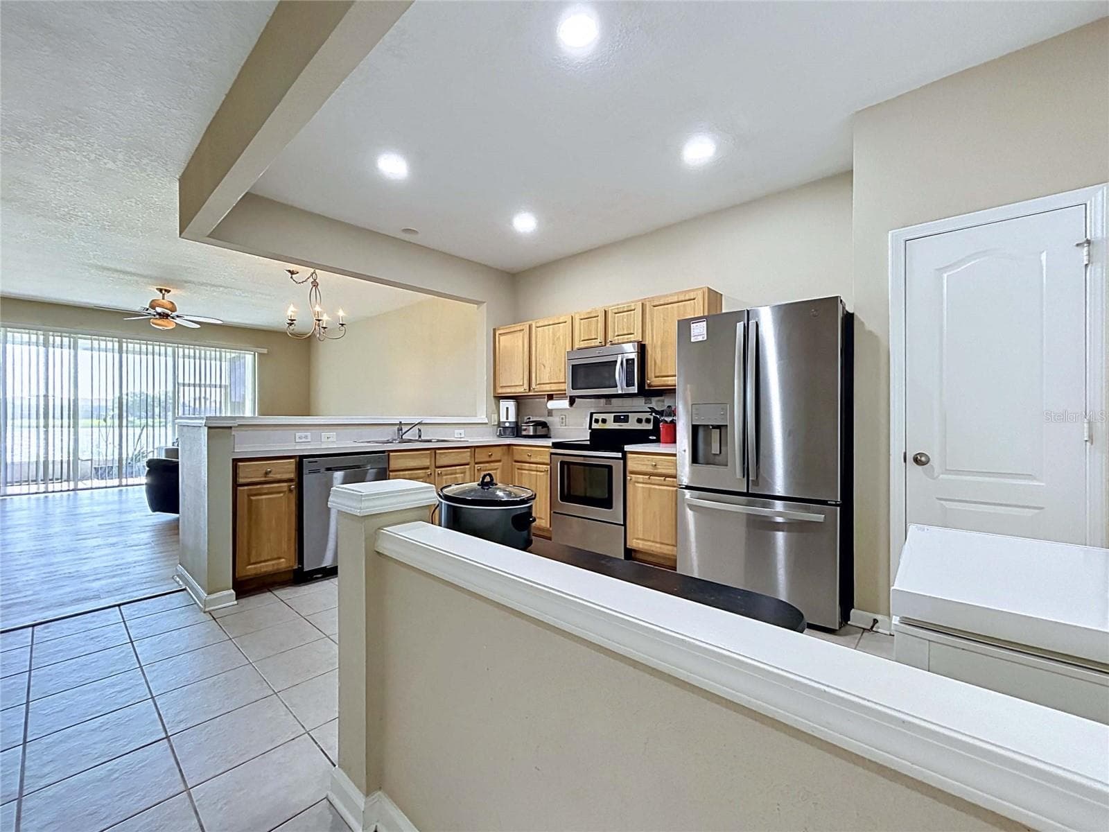Townhouse at 4842 BARNSTEAD DR, RIVERVIEW, photo 9 of 35