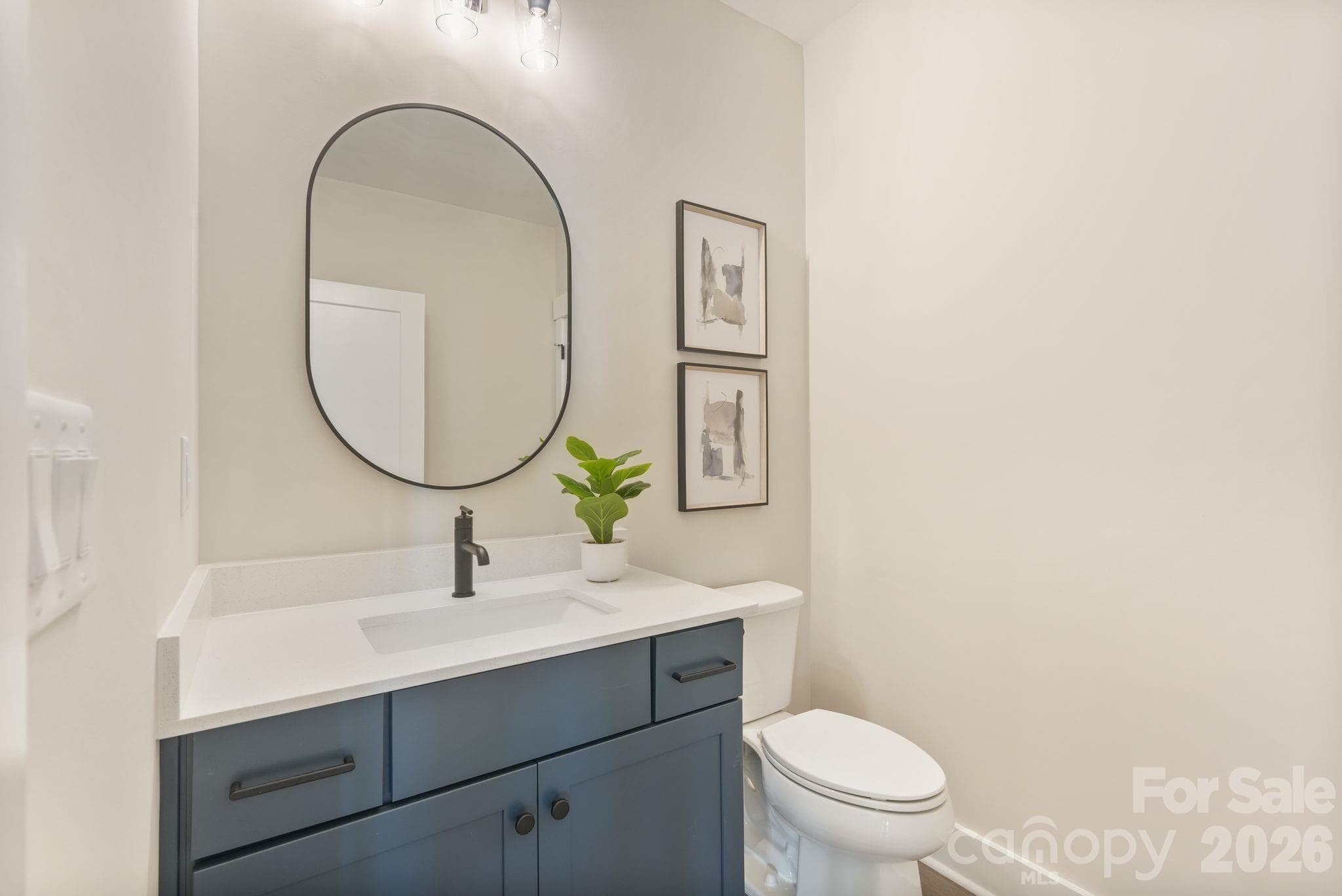 Lower level bathroom - 4531 Splash Trail, Sherrills Ford