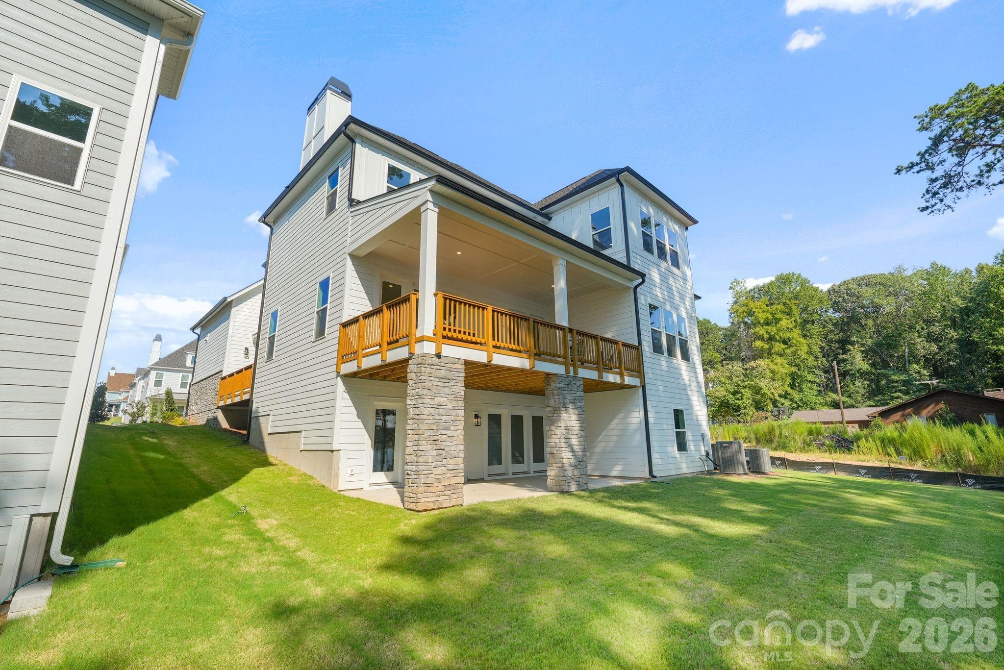 Two covered outdoor areas provide options for lakeside enjoyment - 4531 Splash Trail, Sherrills Ford