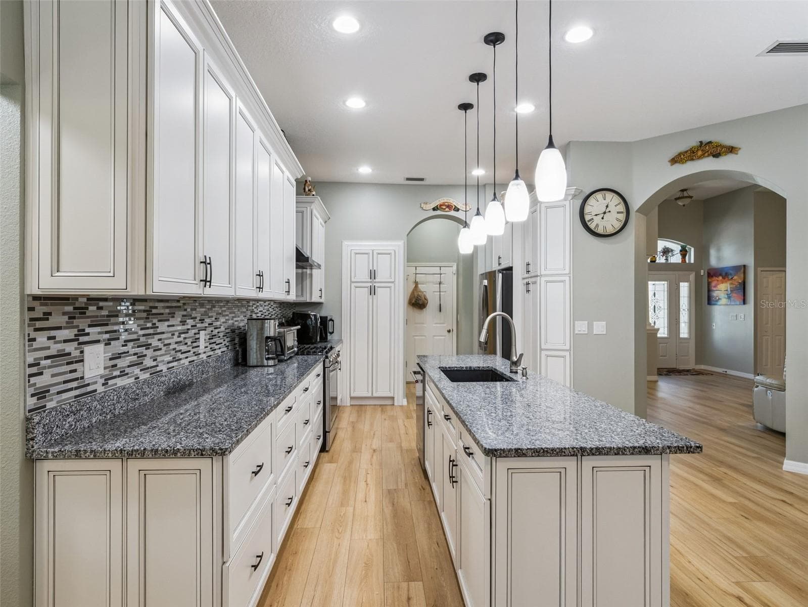 Single Family Residence at 5602 SQUIRES DR, LEESBURG, photo 11 of 60
