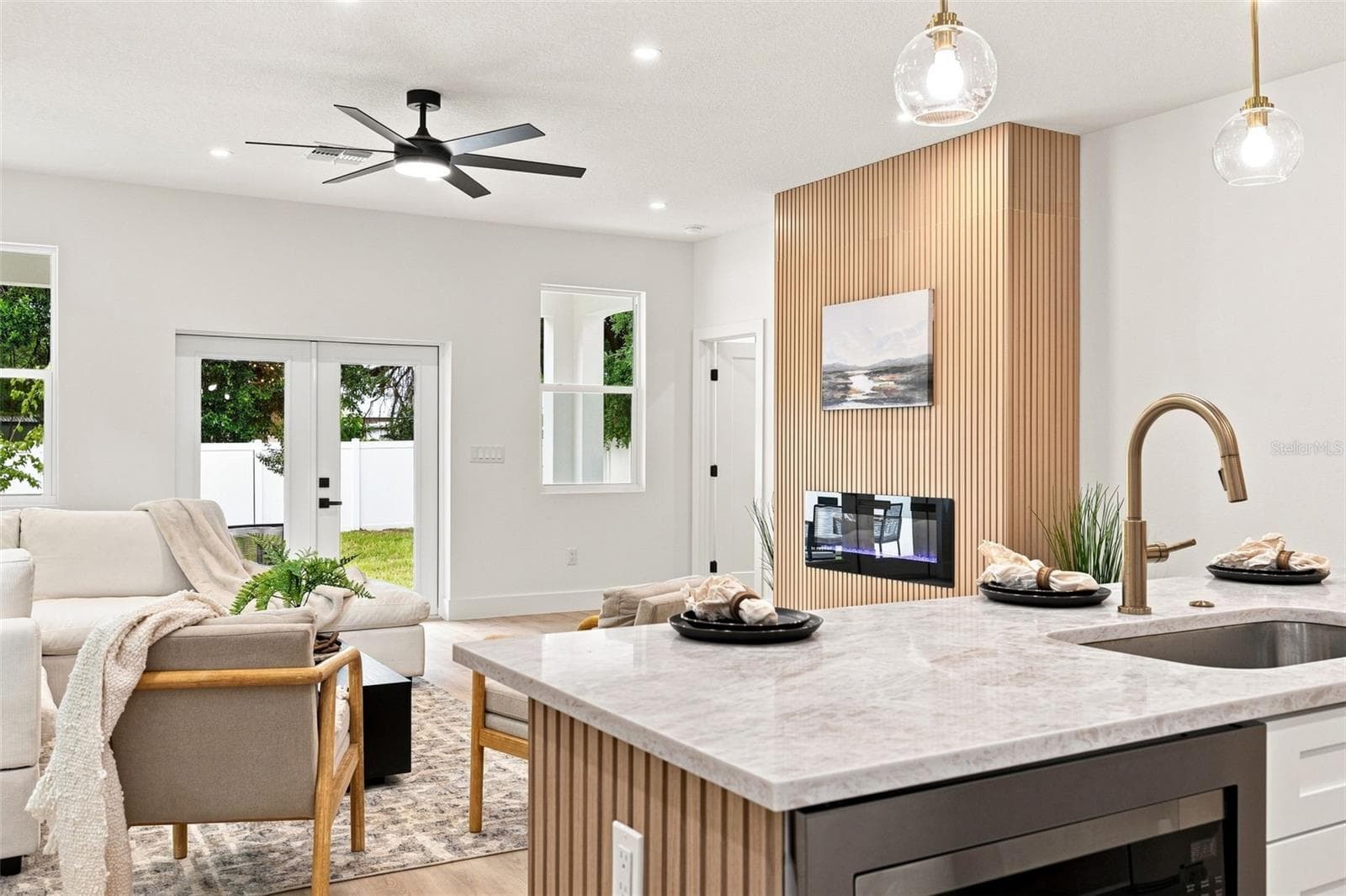 Single Family Residence at 3008 E OSBORNE AVE, TAMPA, photo 8 of 25