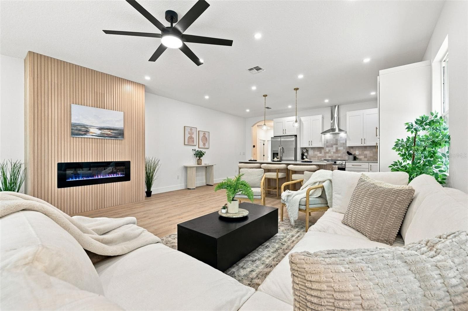 Single Family Residence at 3008 E OSBORNE AVE, TAMPA, photo 12 of 25