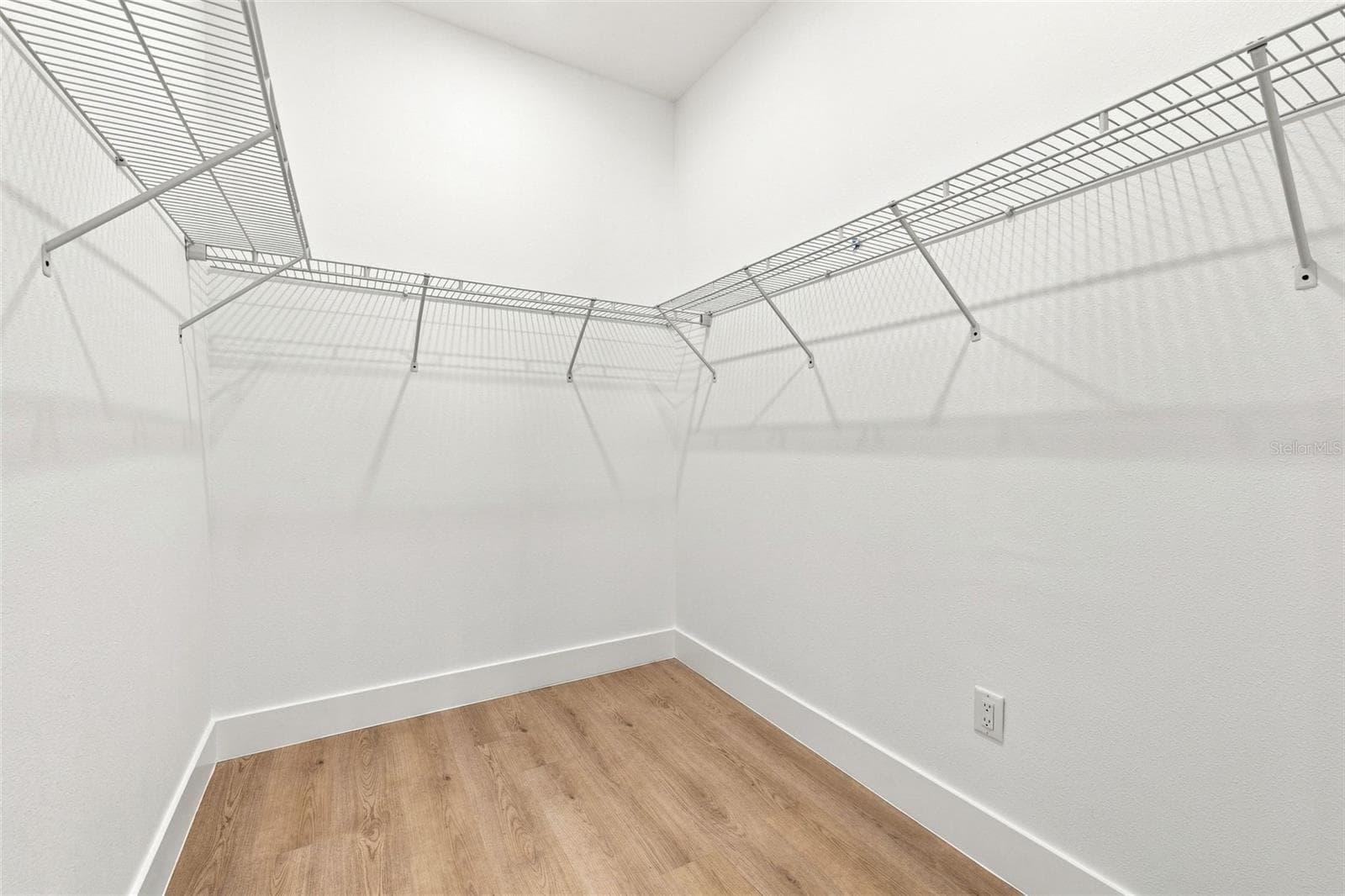 primary closet - 3008 E OSBORNE AVE, TAMPA