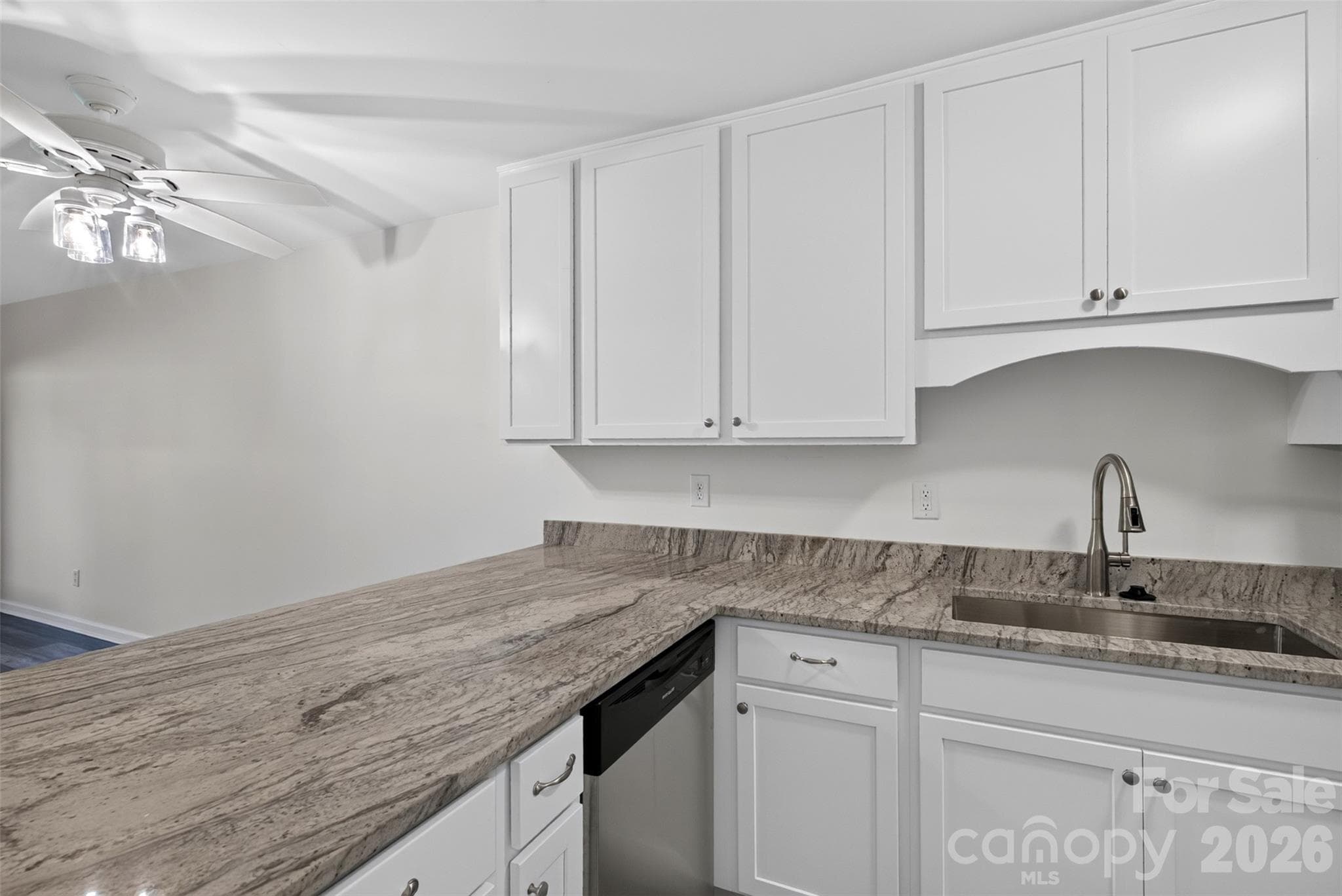 New and new! - 132 Colony Drive, Arden