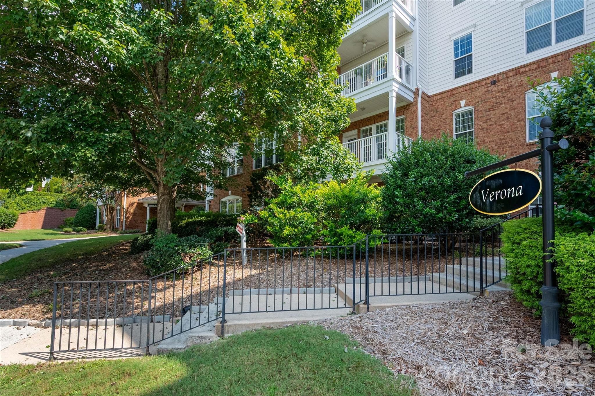 Condominium at 11530 Costigan Lane, Charlotte, photo 2 of 39
