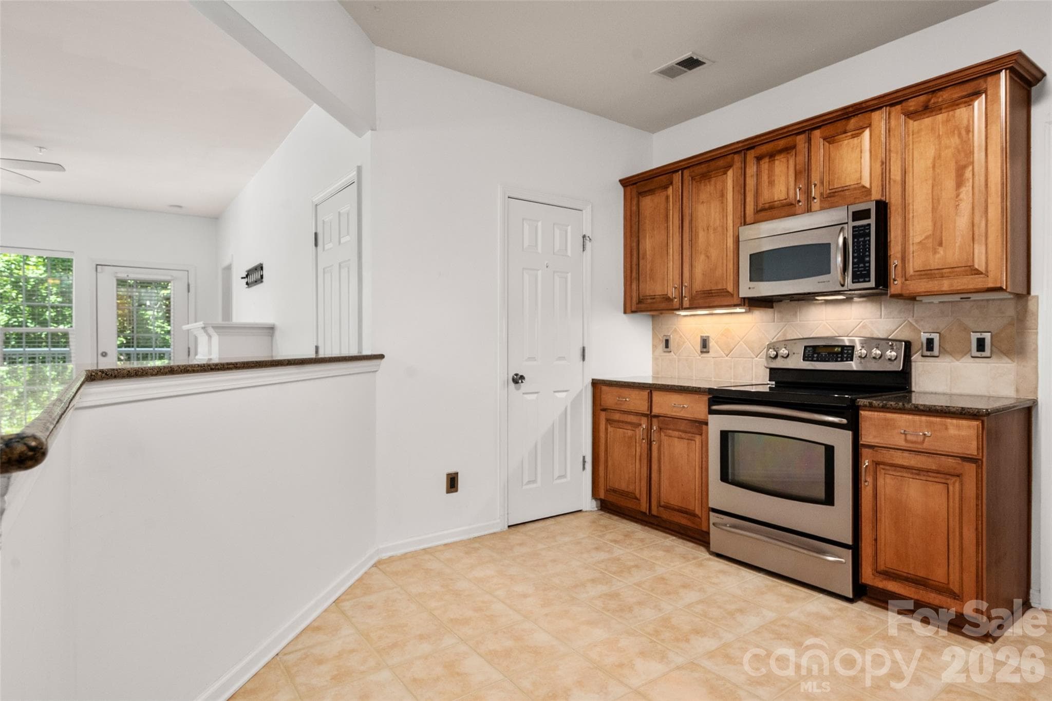 Condominium at 11530 Costigan Lane, Charlotte, photo 18 of 39