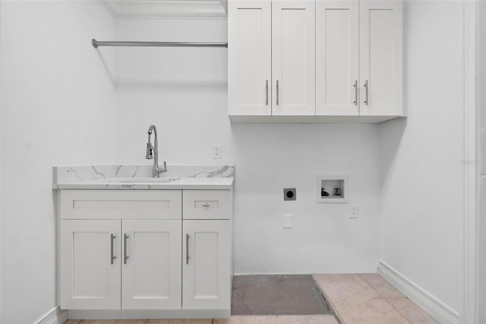 1st Floor Laundry Room - 1100 TORTUGA CIR NE, ST PETERSBURG