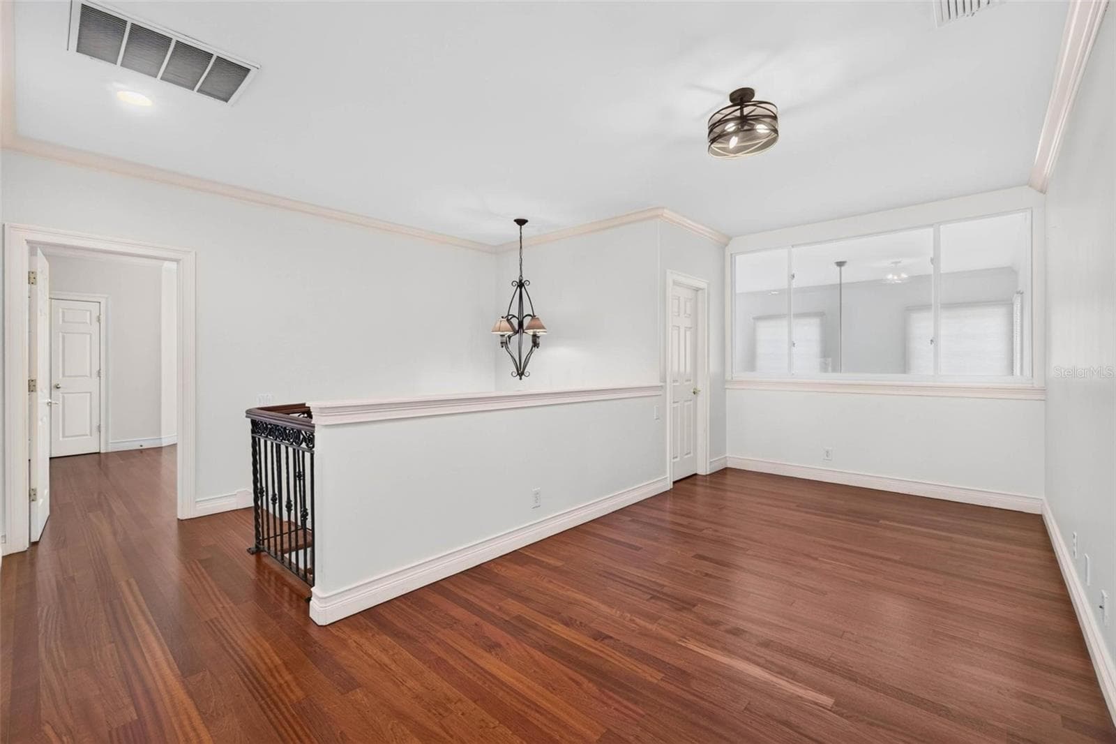 2nd Floor Loft/Bonus Room - 1100 TORTUGA CIR NE, ST PETERSBURG