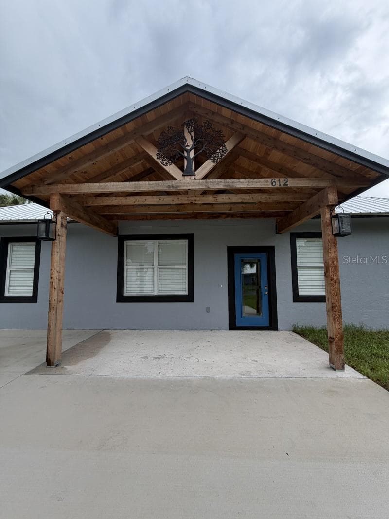 612 SE 13TH AVE