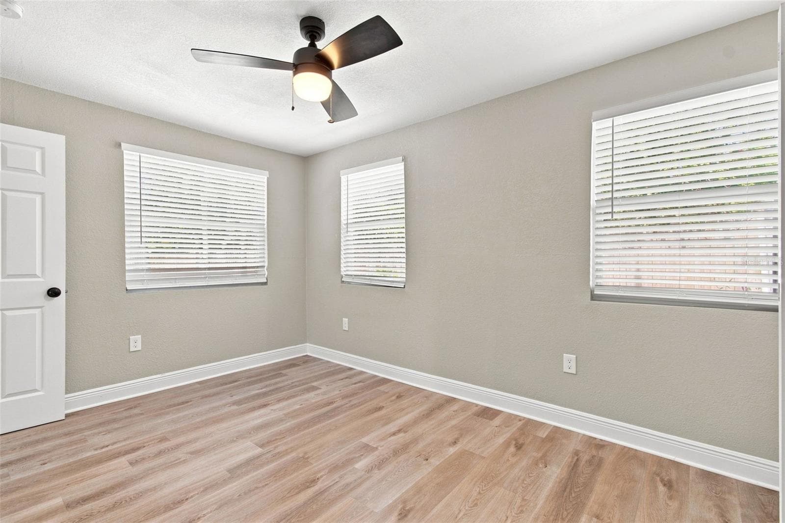 Single Family Residence at 1217 E NORFOLK ST, TAMPA, photo 7 of 45
