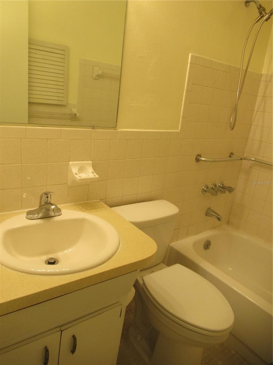 Condominium at 2363 ISRAELI DR #39, CLEARWATER, photo 21 of 23
