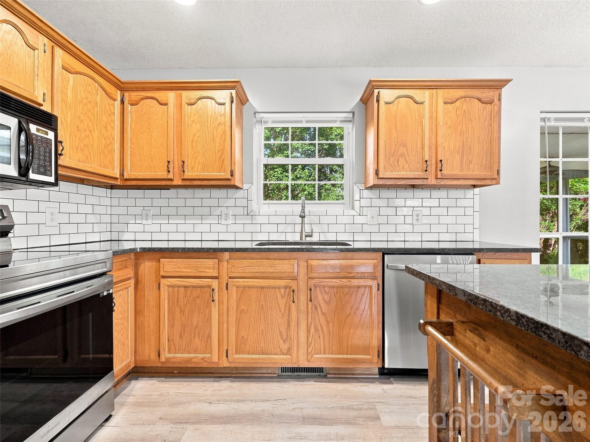 Single Family Residence at 11 Brant Lane, Weaverville, photo 11 of 41