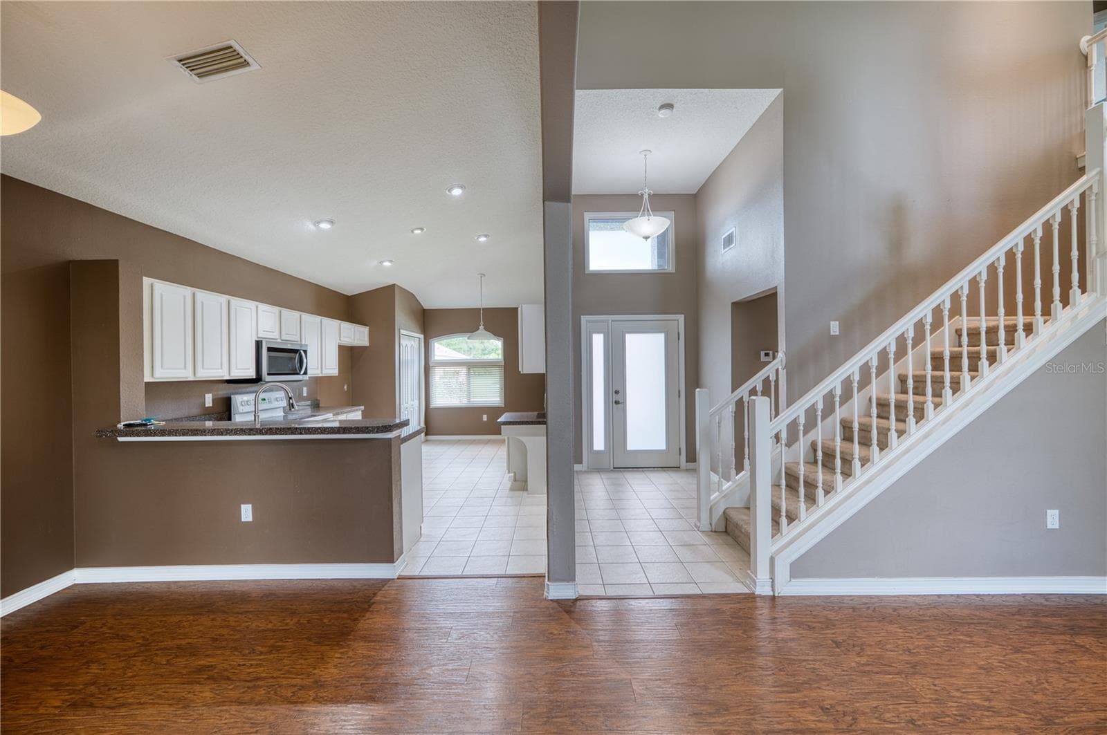 Single Family Residence at 8392 E 47TH ST CIR, PALMETTO, photo 10 of 44