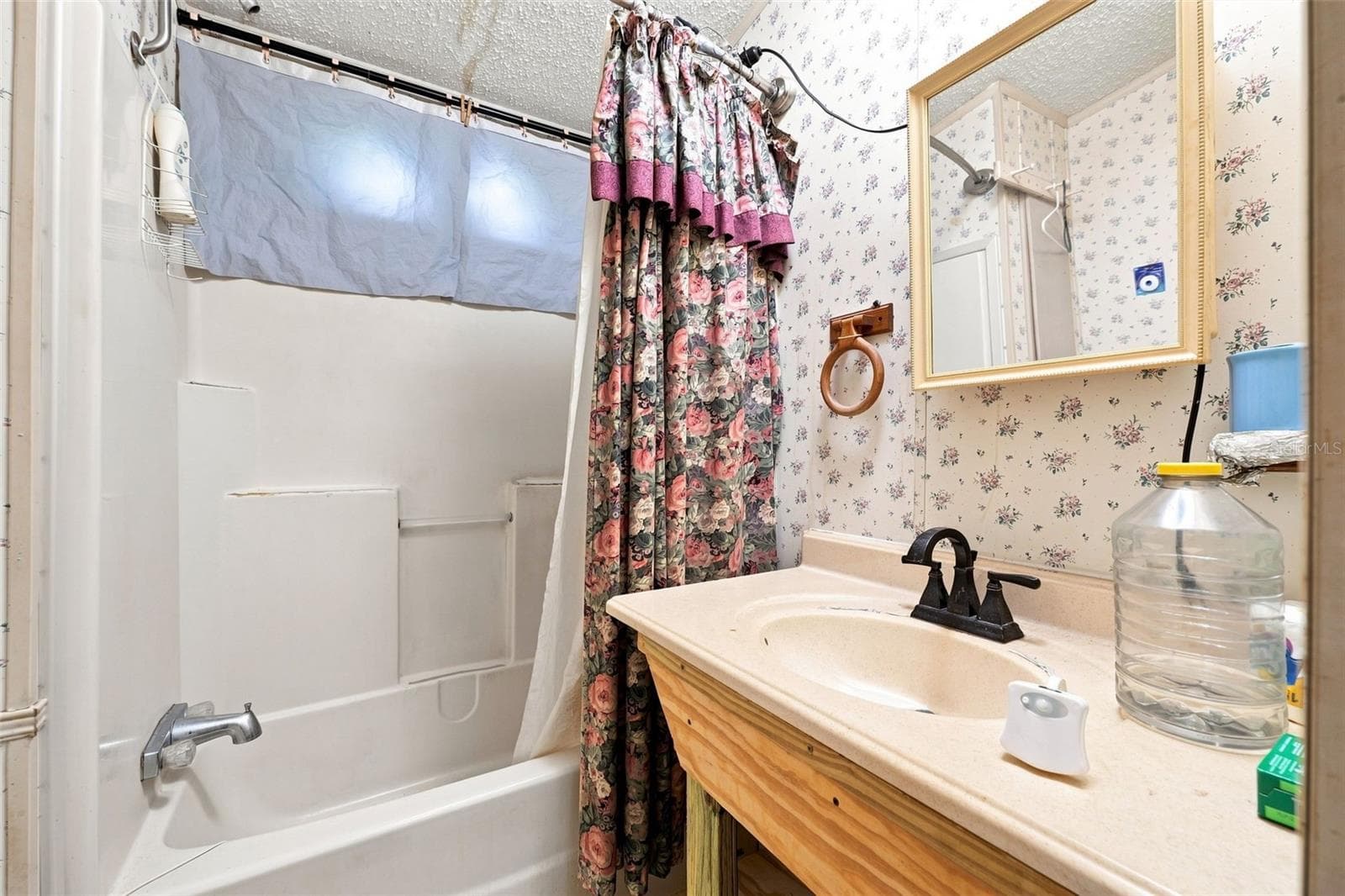 Bathroom - 9454 GRAY FOX DR, WEEKI WACHEE
